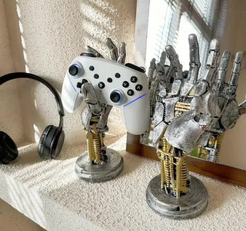 Cyberpunk Arm Desktop Stand